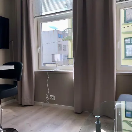 Newly Renovated In The Heart Of Center Apartamento